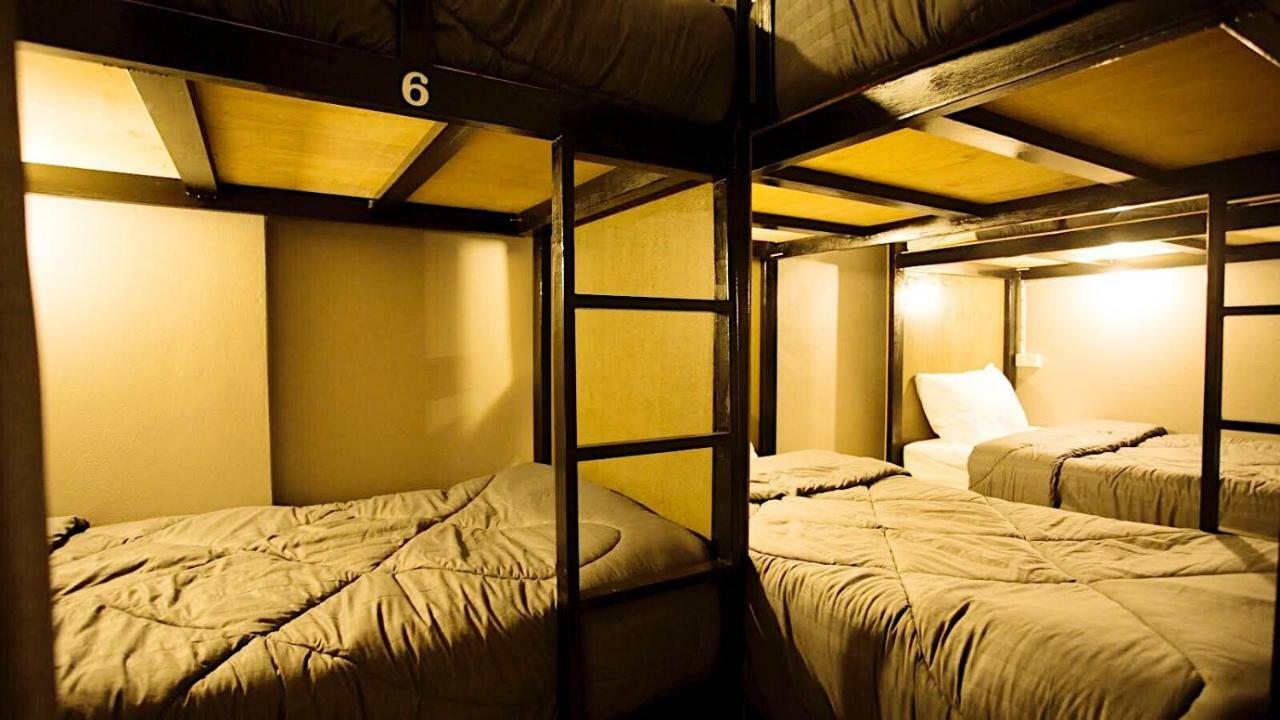 Stamp Hostel (Adults Only) Ban Yang  Extérieur photo
