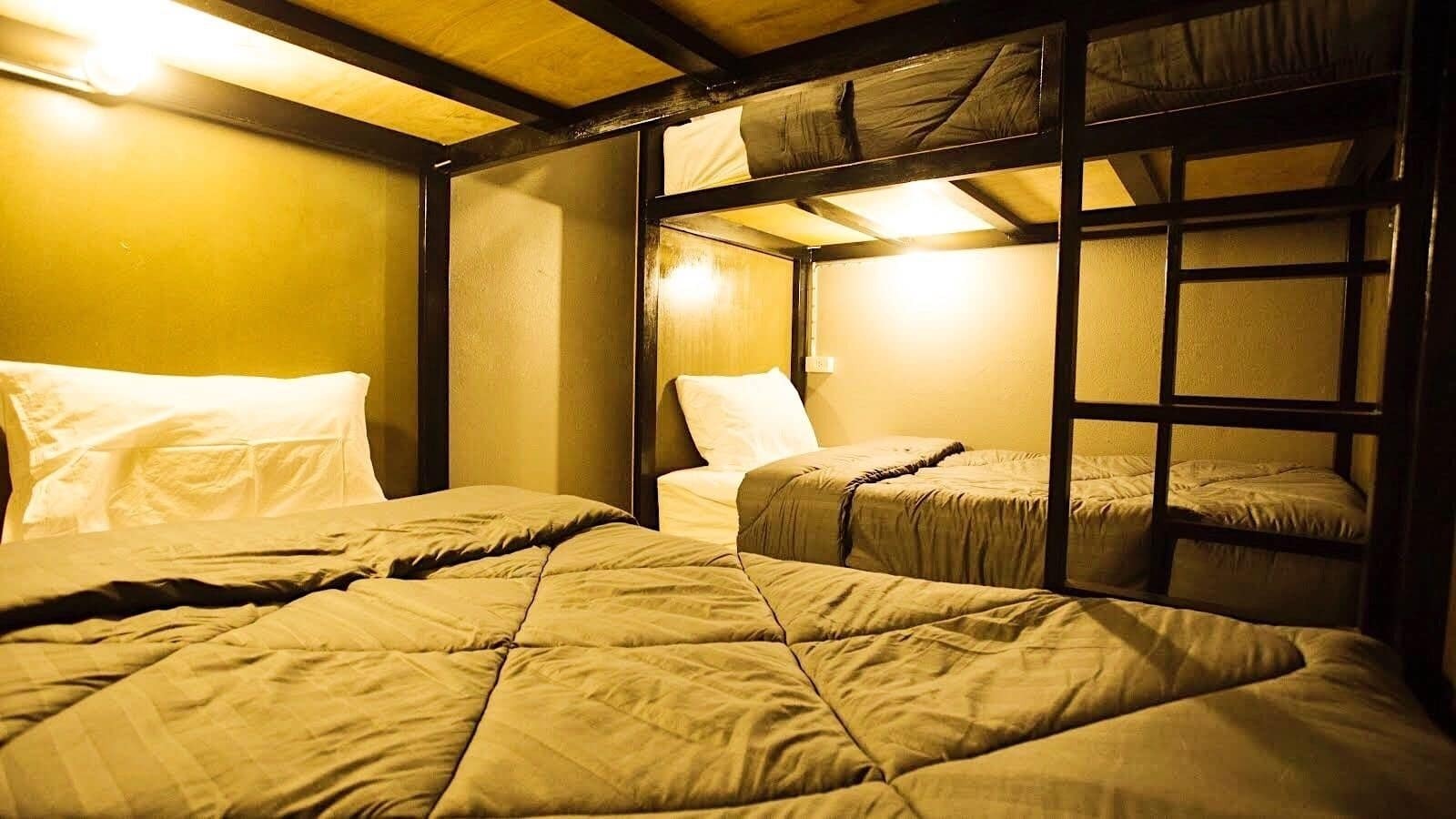 Stamp Hostel (Adults Only) Ban Yang  Extérieur photo